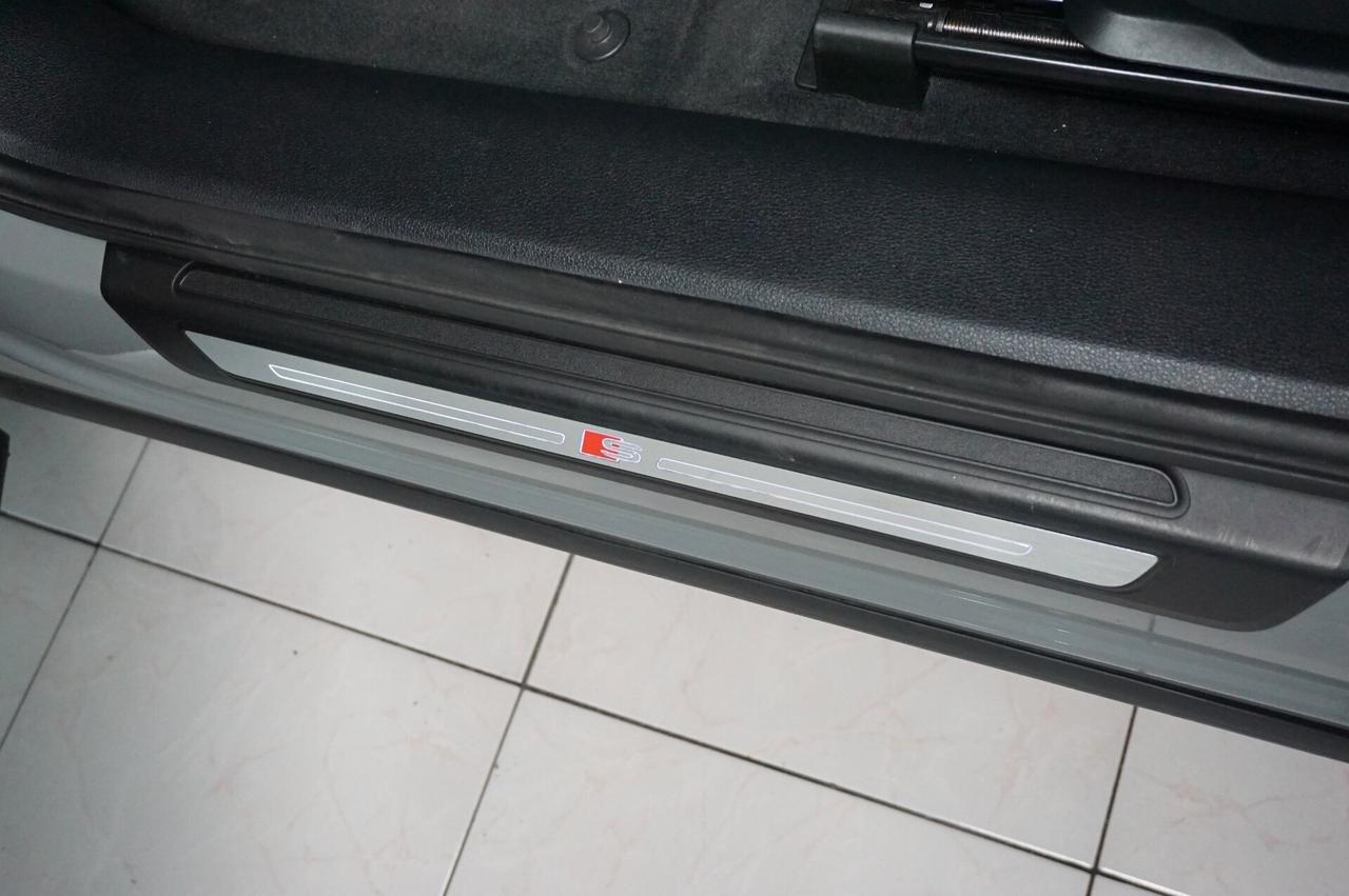 Audi Q5 SPB 40 TDI quattro S tronic S line Identity Black