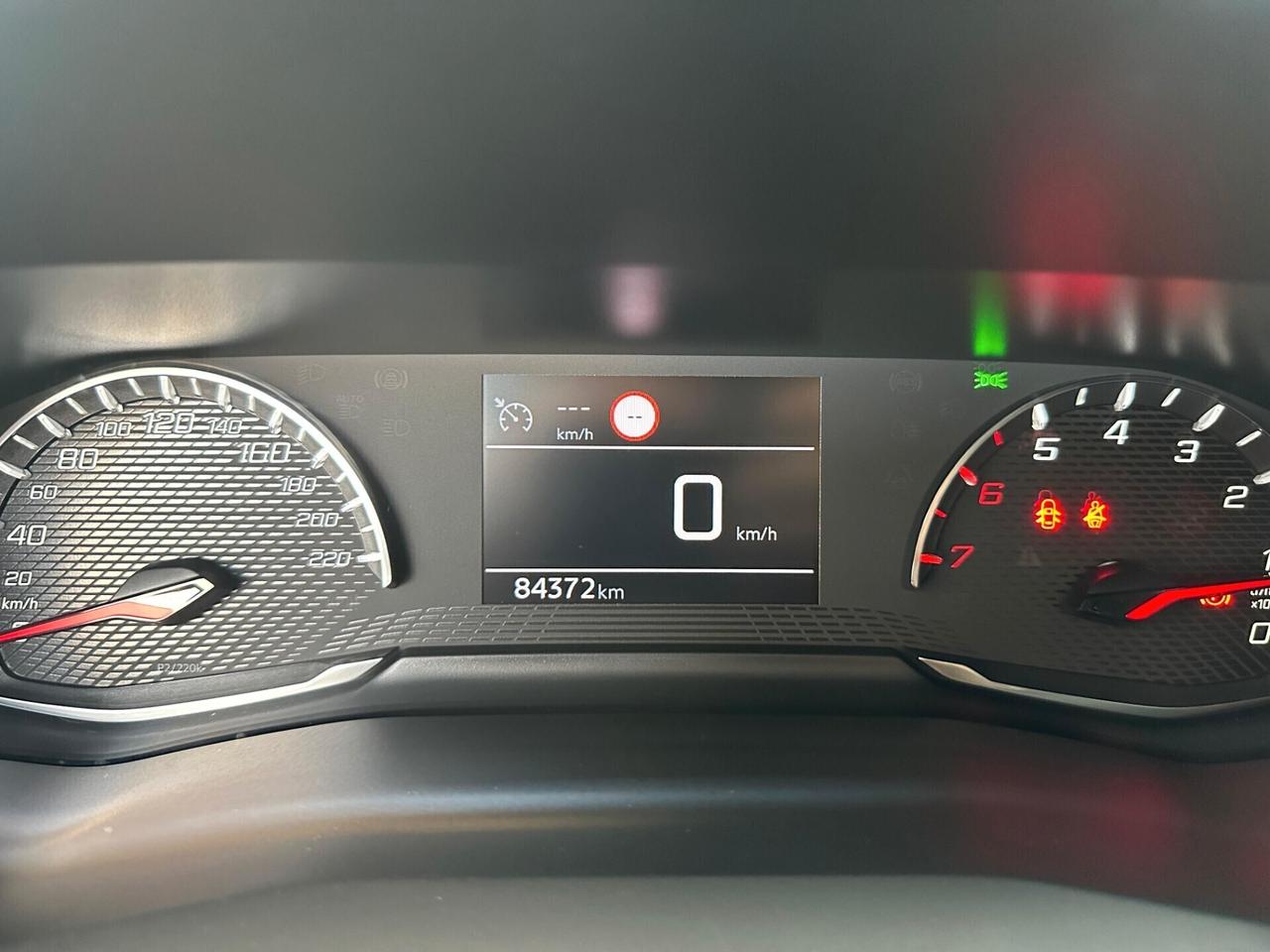 Peugeot 208 1.5 bluehdi Active Pack s -IVA ESPOSTA