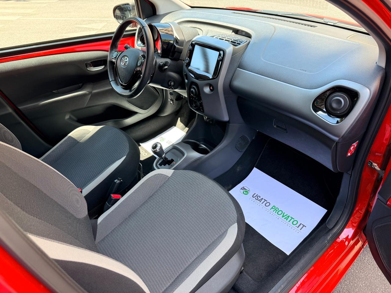 Toyota Aygo 1.0 72cv Automatica UNIPRO