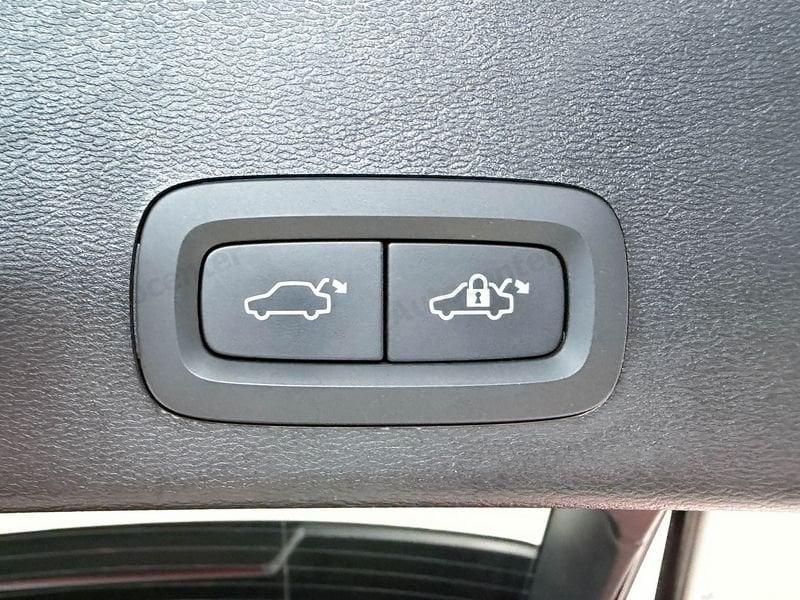 Volvo XC40 T4 PLUG IN CORE AUT