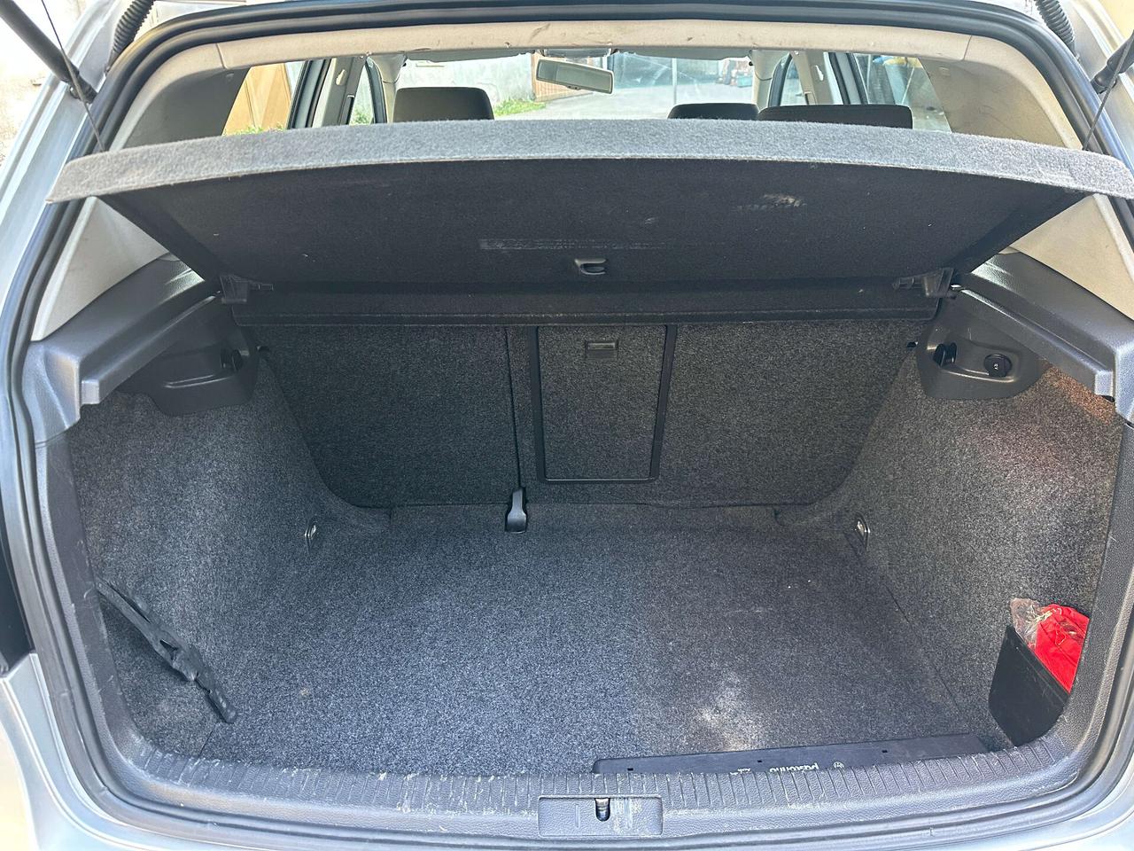 Volkswagen Golf 1.6 16V FSI 5p. Sportline