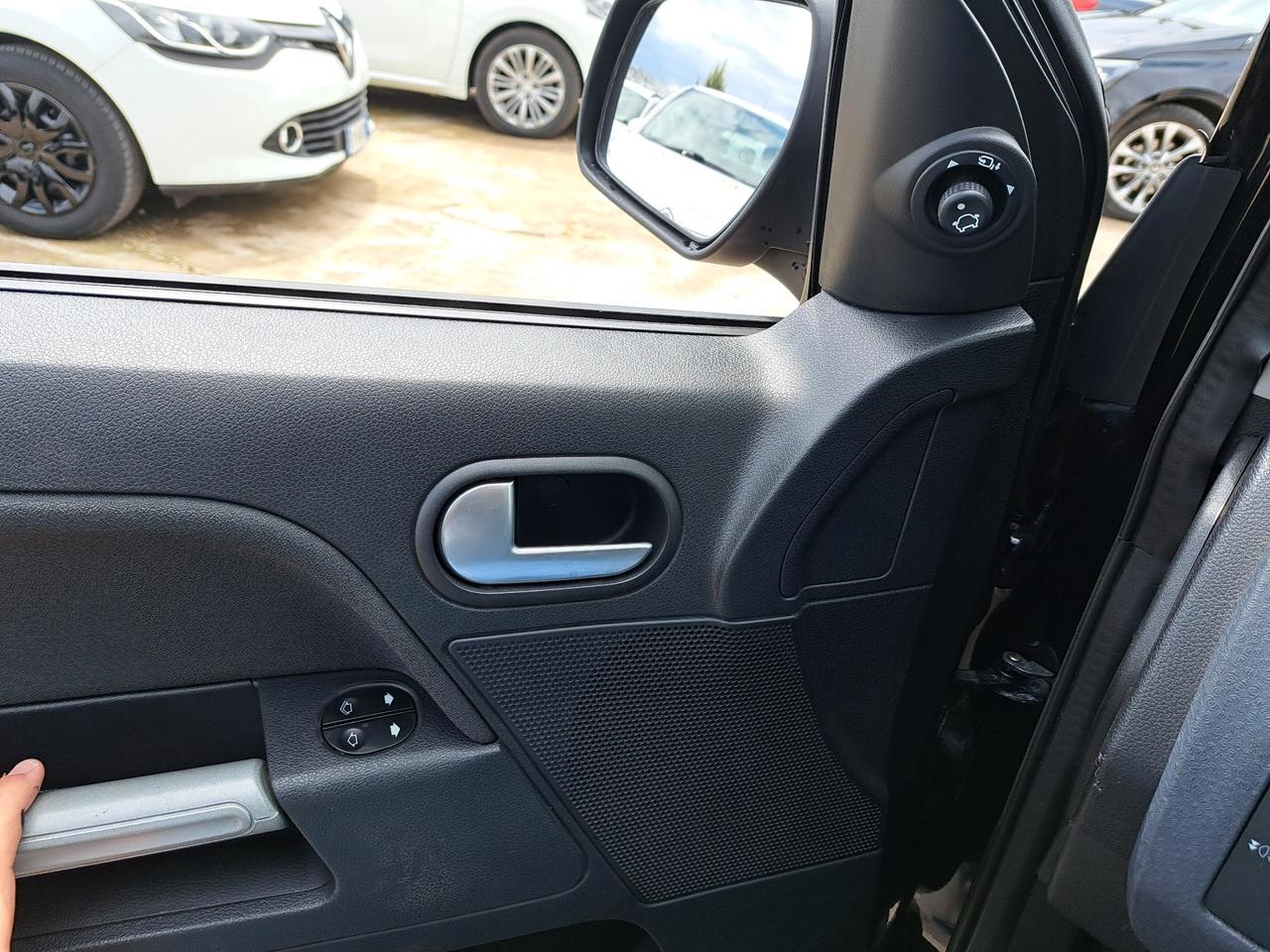 FORD FUSION - 2011 TITANIUM
