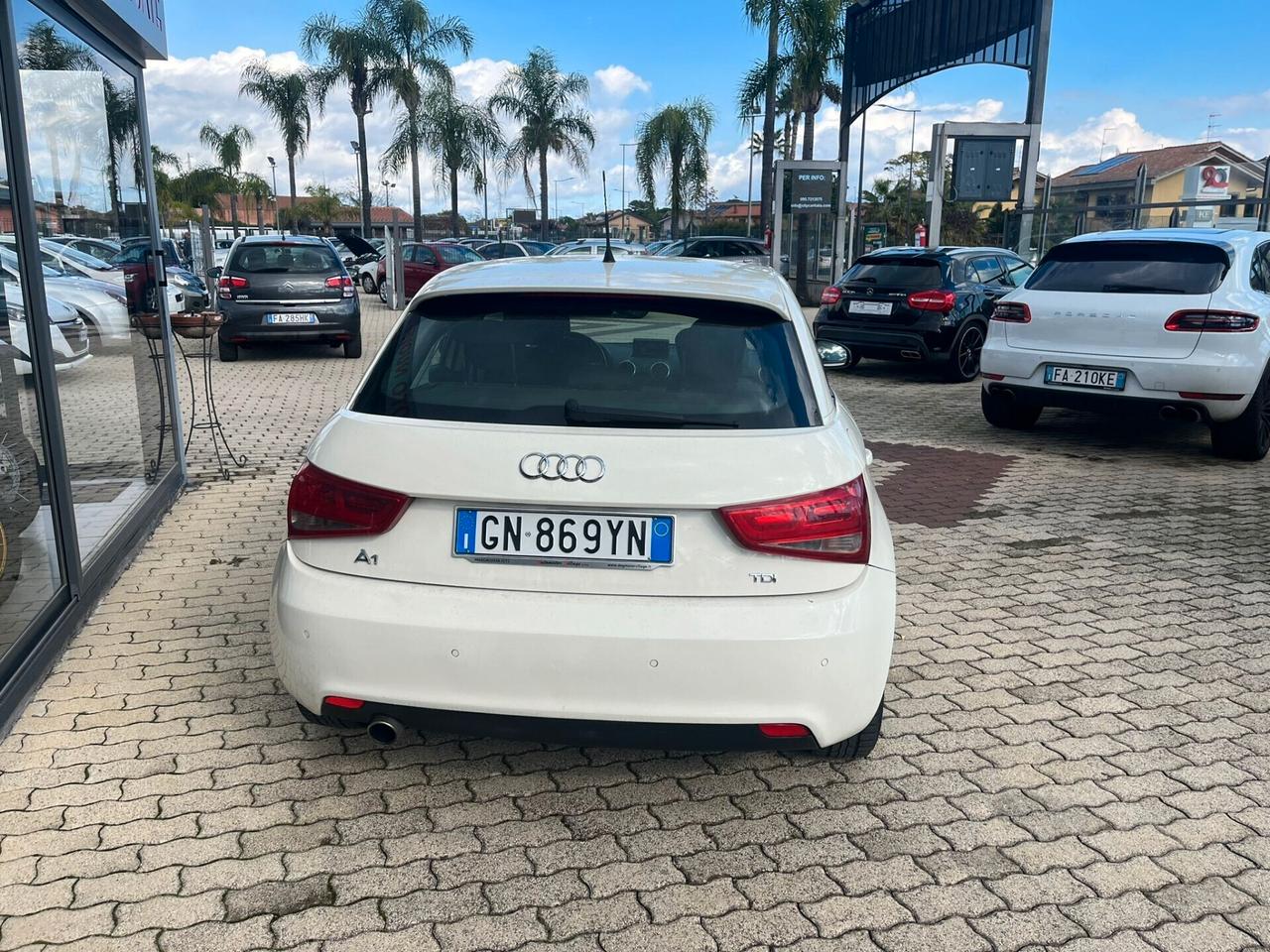 Audi A1 SPB 1.6 TDI Admired, adatta per neo patentati.