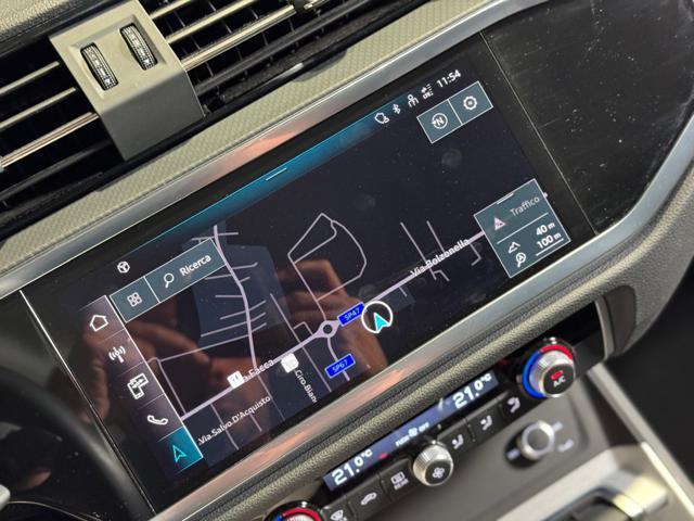 AUDI Q3 35 TDI S tronic Business Advanced
