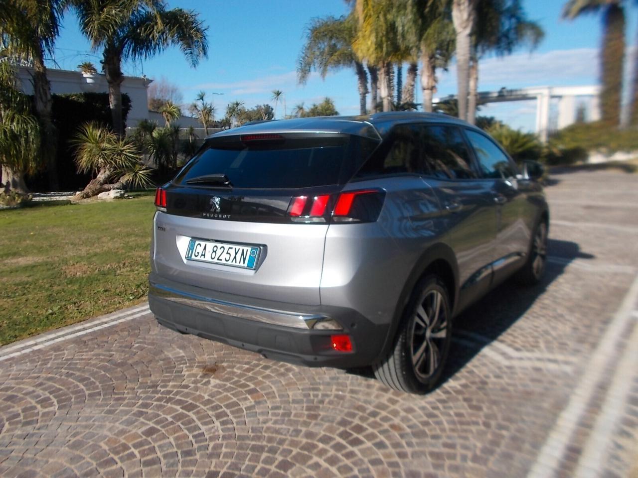 Peugeot 3008 1.5 *FULL OPT.-47.000 KM* da VETRINA