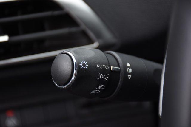 PEUGEOT 3008 BlueHDi 130 S&S EAT8 Allure **SOLO 3000KM!!!**
