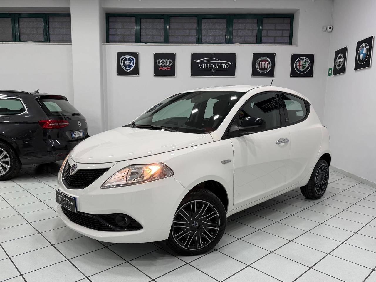 Lancia Ypsilon 1.2 69 CV 5 porte GPL Ecochic Gold