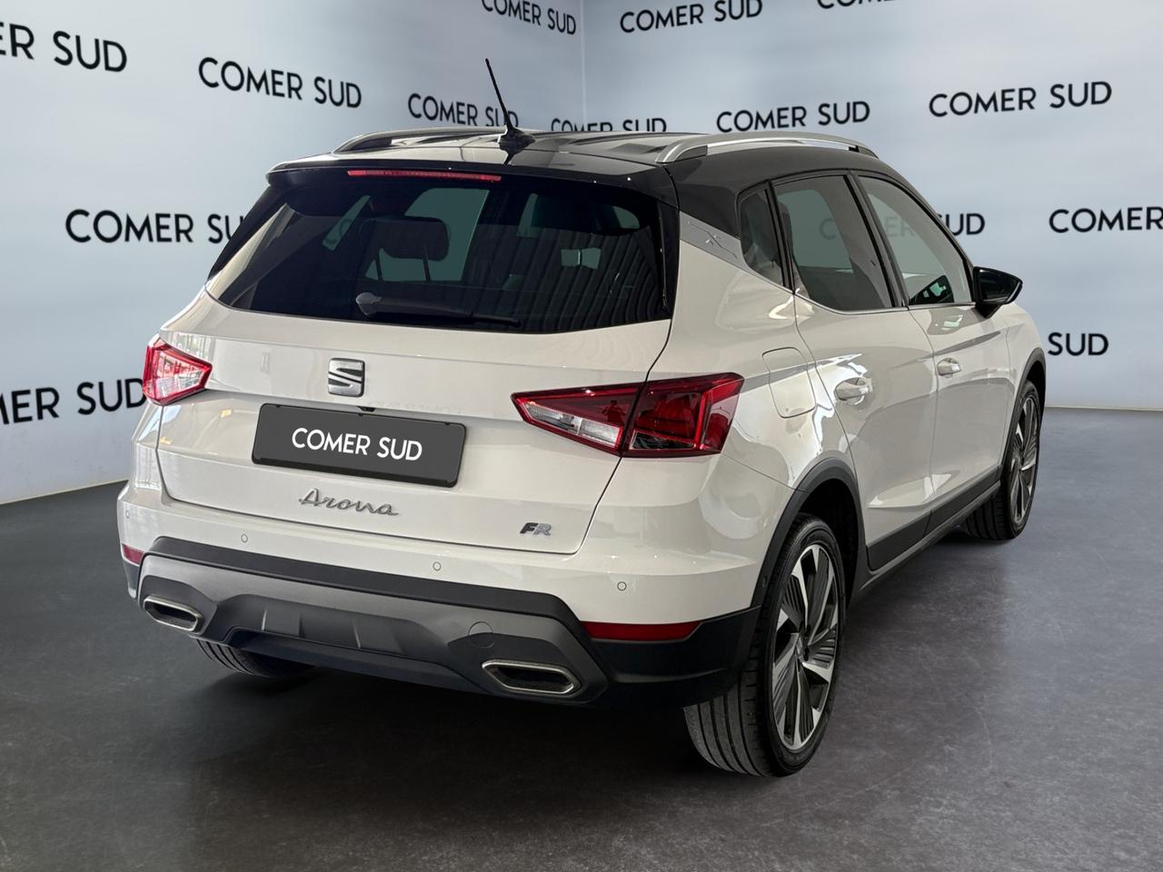 SEAT Arona 2022 - Arona 1.0 ecotsi FR 115cv dsg