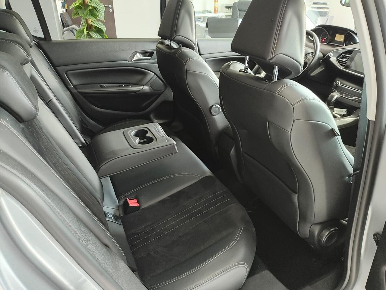 Peugeot 308 BlueHDi 120 S&S EAT6 GT Line