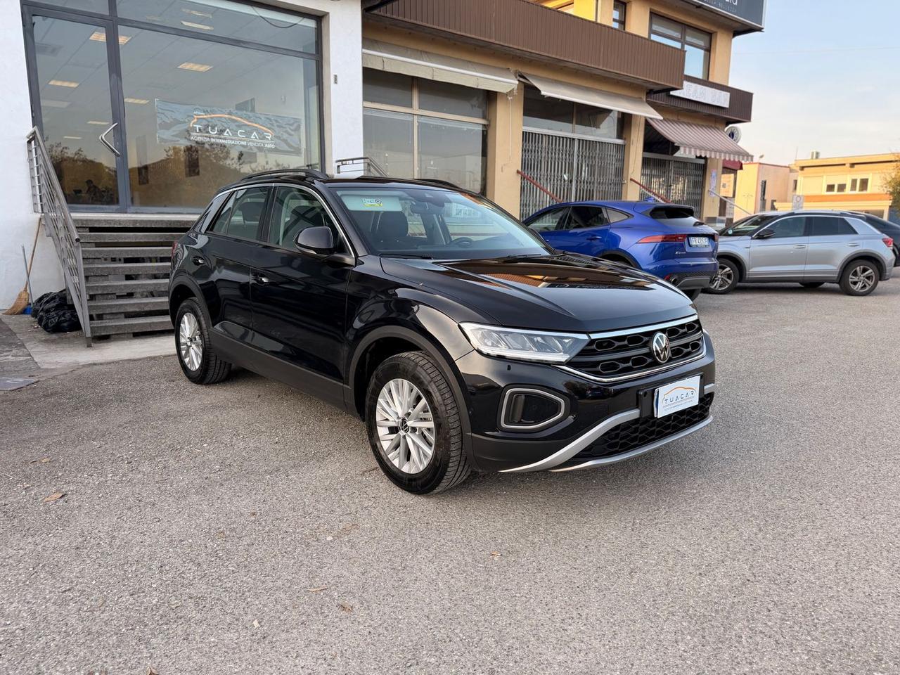 Volkswagen T-Roc Life 1.5 TSI #7870