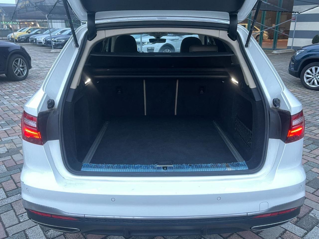 Audi A4 Avant 40 2.0 tdi mhev S line edition quattro 204cv s-tronic