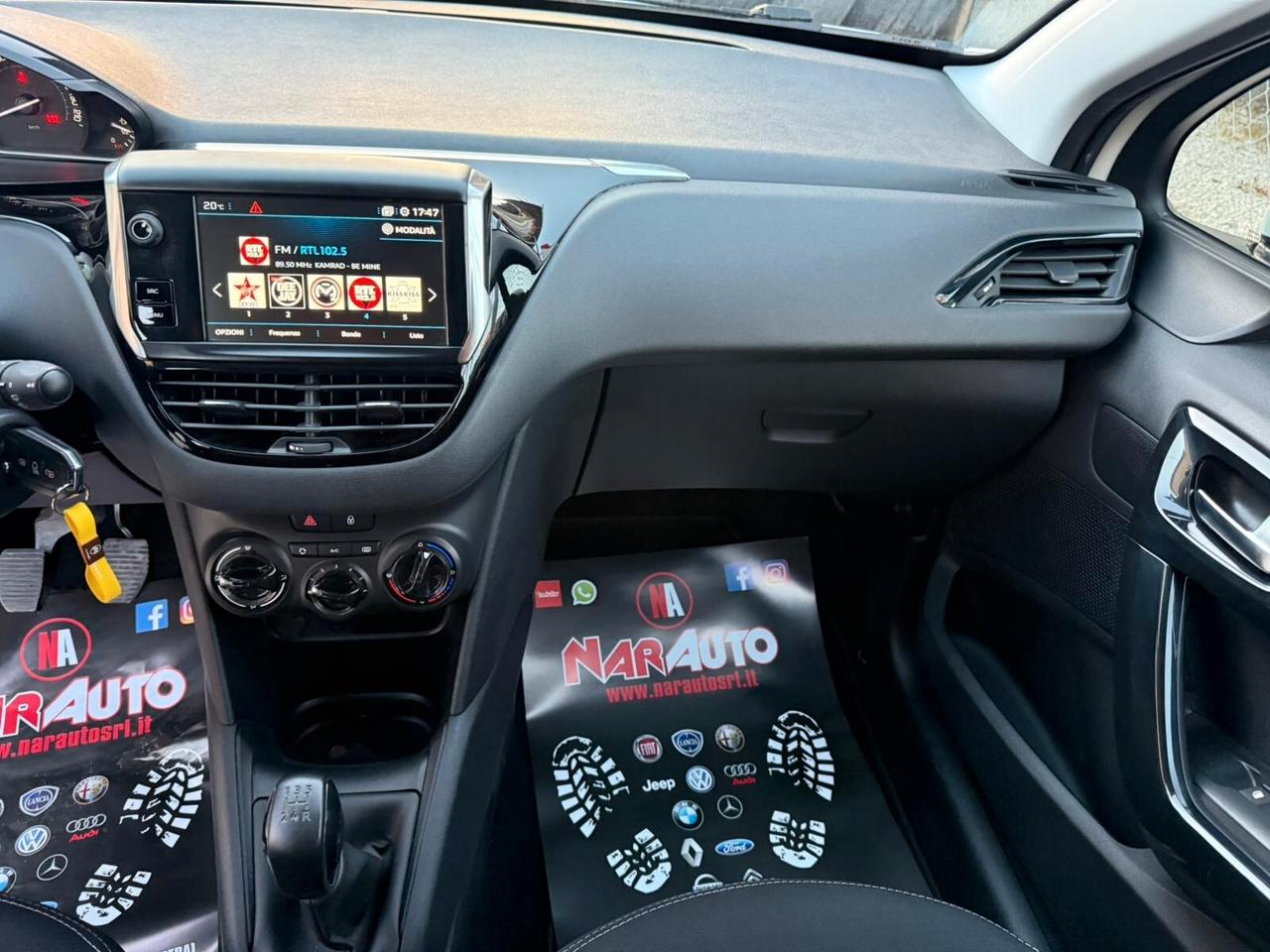 Peugeot 208 BlueHDi 75CV Allure AUTOCARRO 5 POSTI