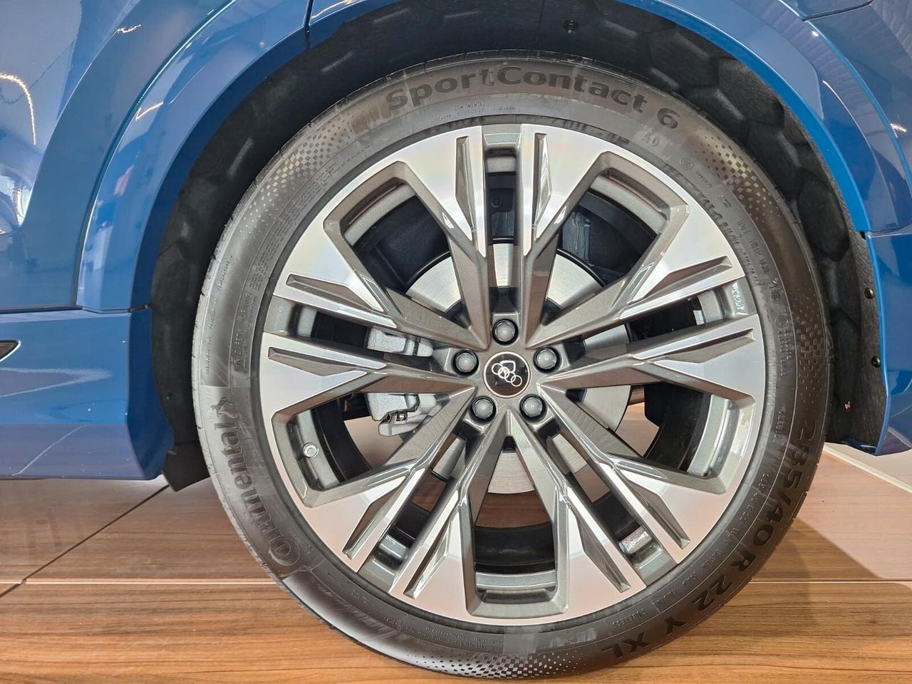 Audi Q8 SUV 55 TFSI e quattro tiptronic S line edition