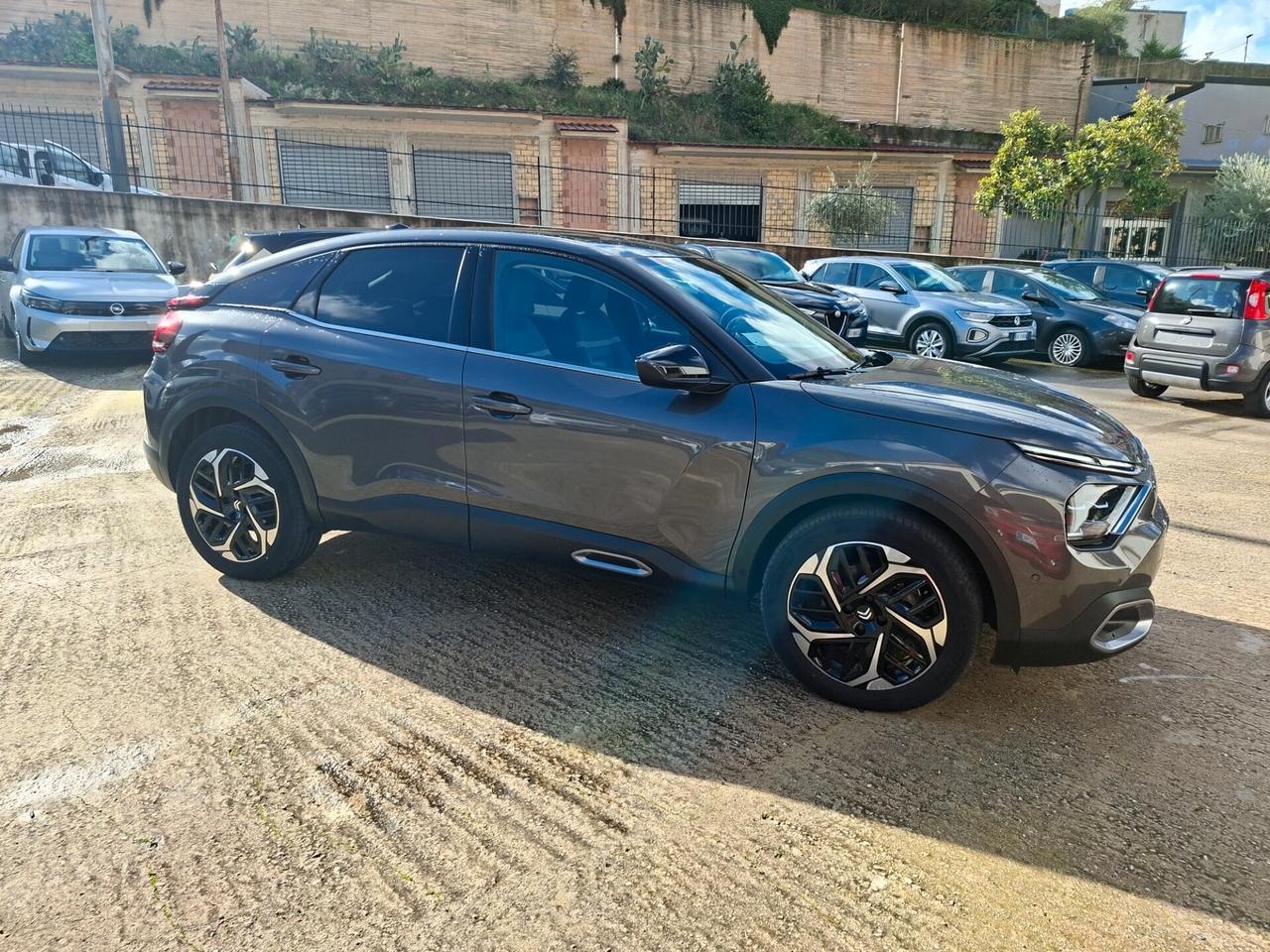 Citroen C4 PureTech 130 S&S EAT8 Shine