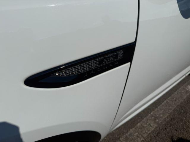 JAGUAR E-Pace 2.0D 180 CV AWD aut. R-Dynamic SE