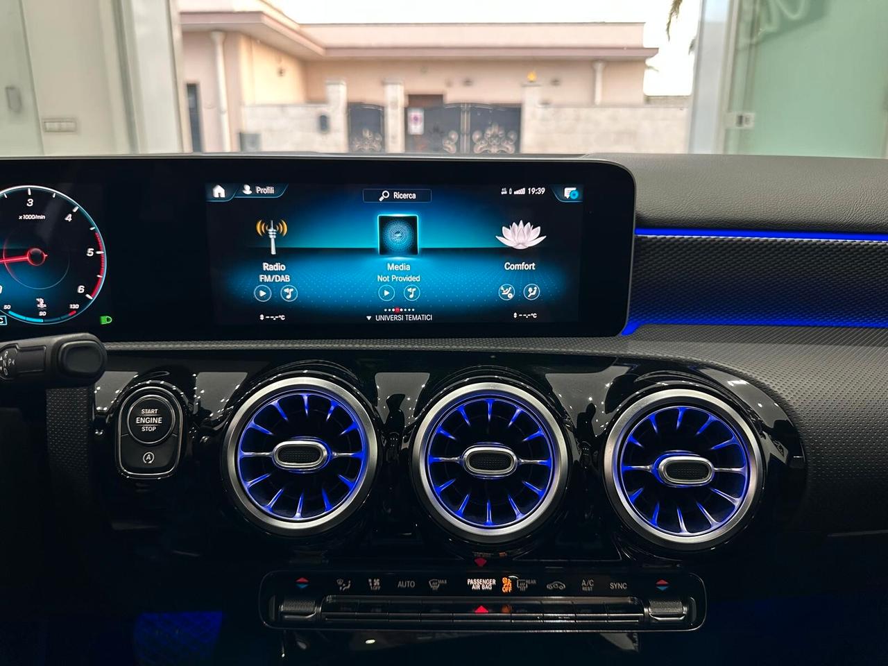 Mercedes-benz A 200 d Automatic Premium Night Pack