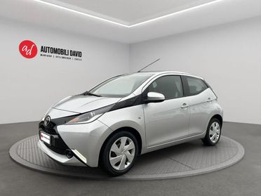 TOYOTA Aygo 1.0 VVT-i 69 CV 5 porte x-cool