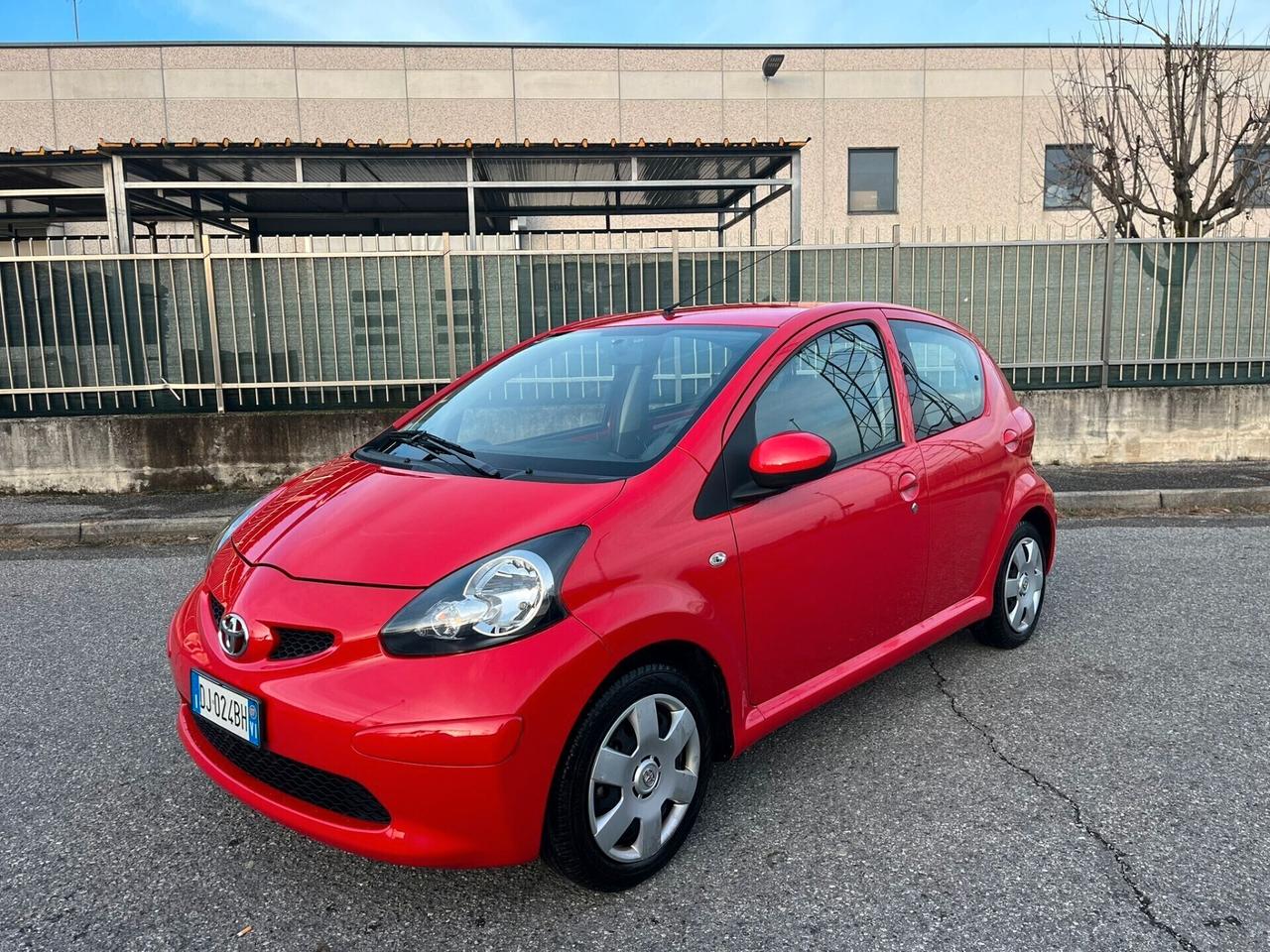 Toyota Aygo 1.0 BENZ SOLO 29.000 KM