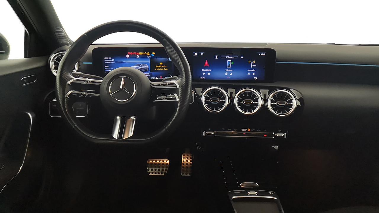 Mercedes-Benz Classe A - W177 2023 - A 200 d AMG Line Advanced Plus auto