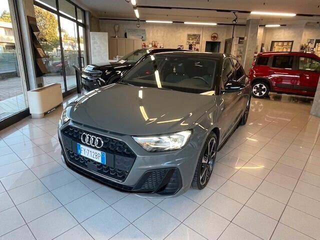 Audi A1 SPB 35 TFSI S tronic 150 cv S/line int+est bi-color