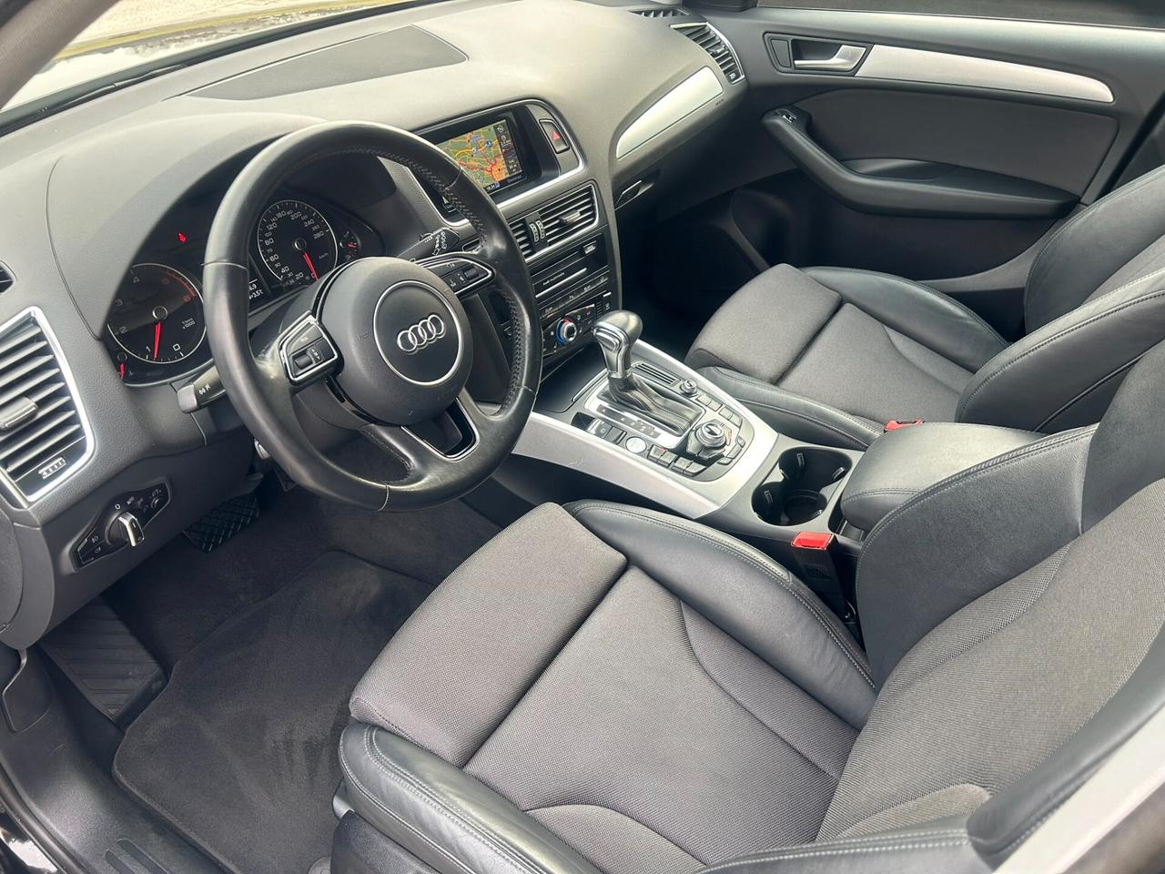 AUDI Q5 2.0 TDI 190CV S-TRONIC SLINE - GANCIO TRAINO