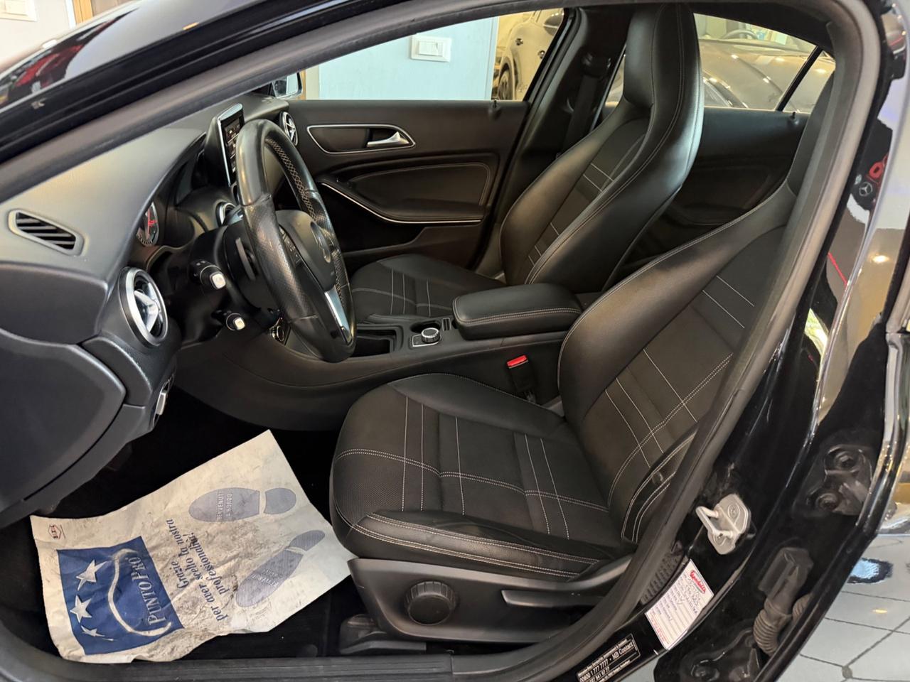 MERCEDES CLASSE A (W176) ('12'-'18') A 180 CDI AUTOMATIC DARK NIGHT EDITION (80 KW) Valore di listino: € 33534