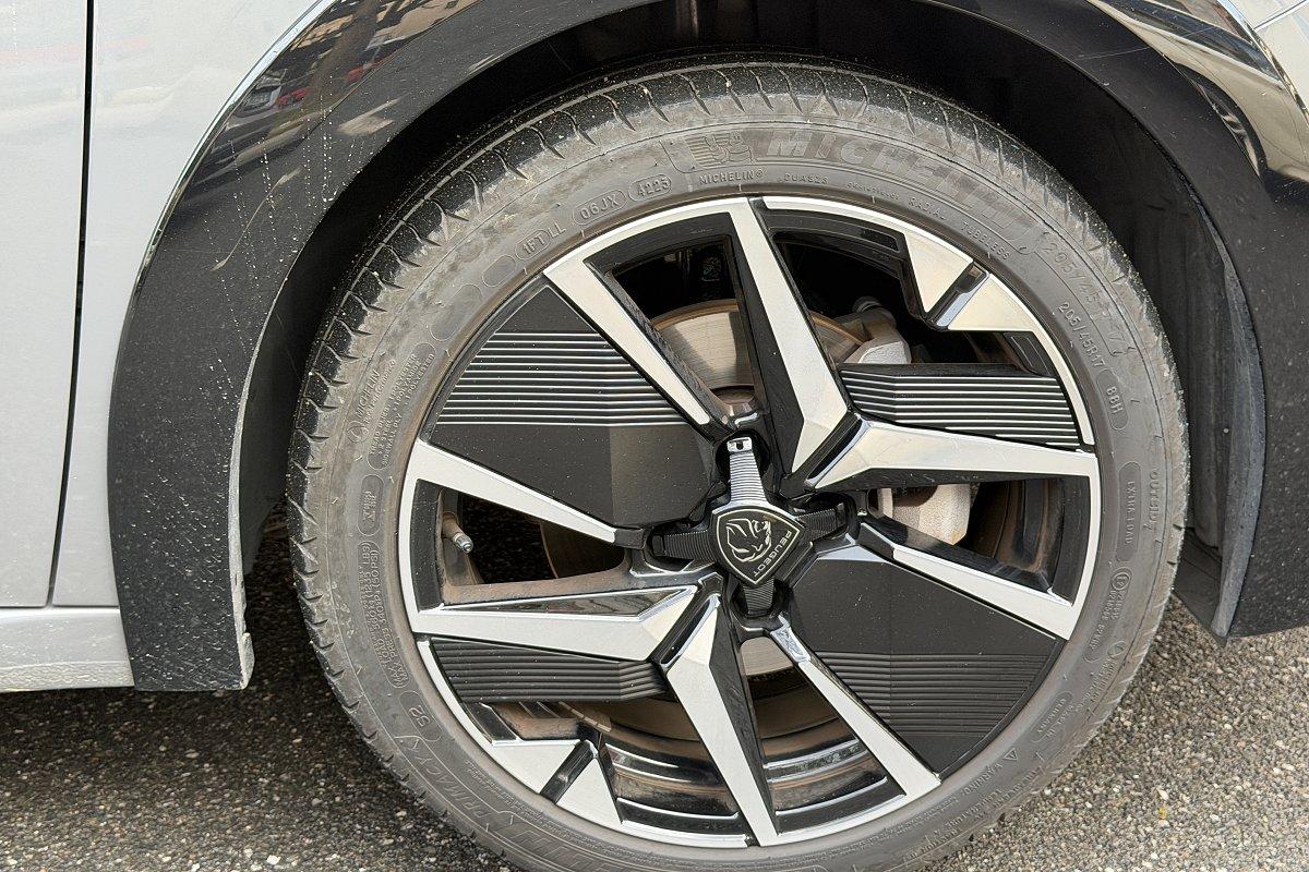 PEUGEOT 208 Hybrid 136 e-DCS6 5 porte GT