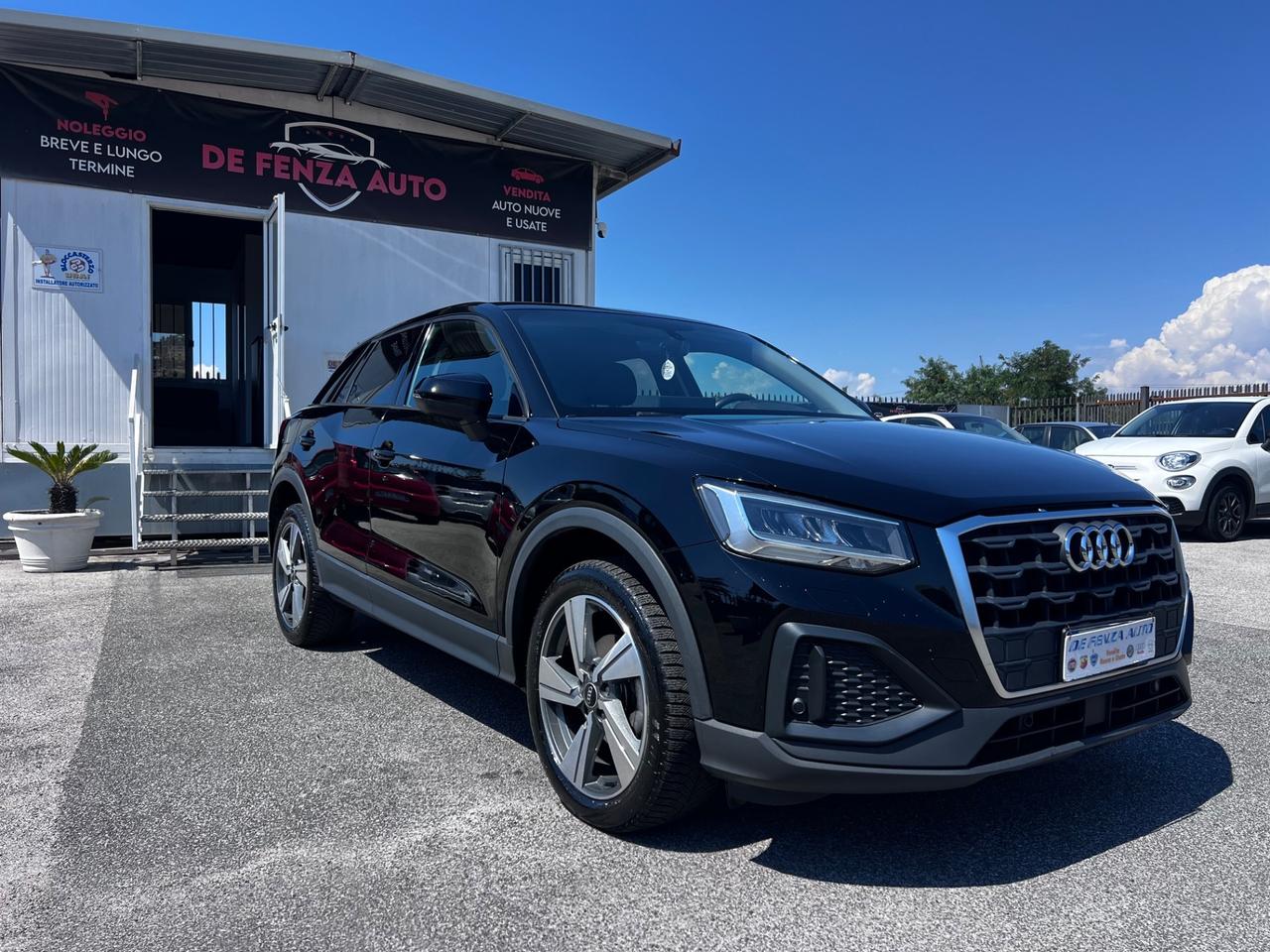 Audi Q2 30 TDI Identity Black
