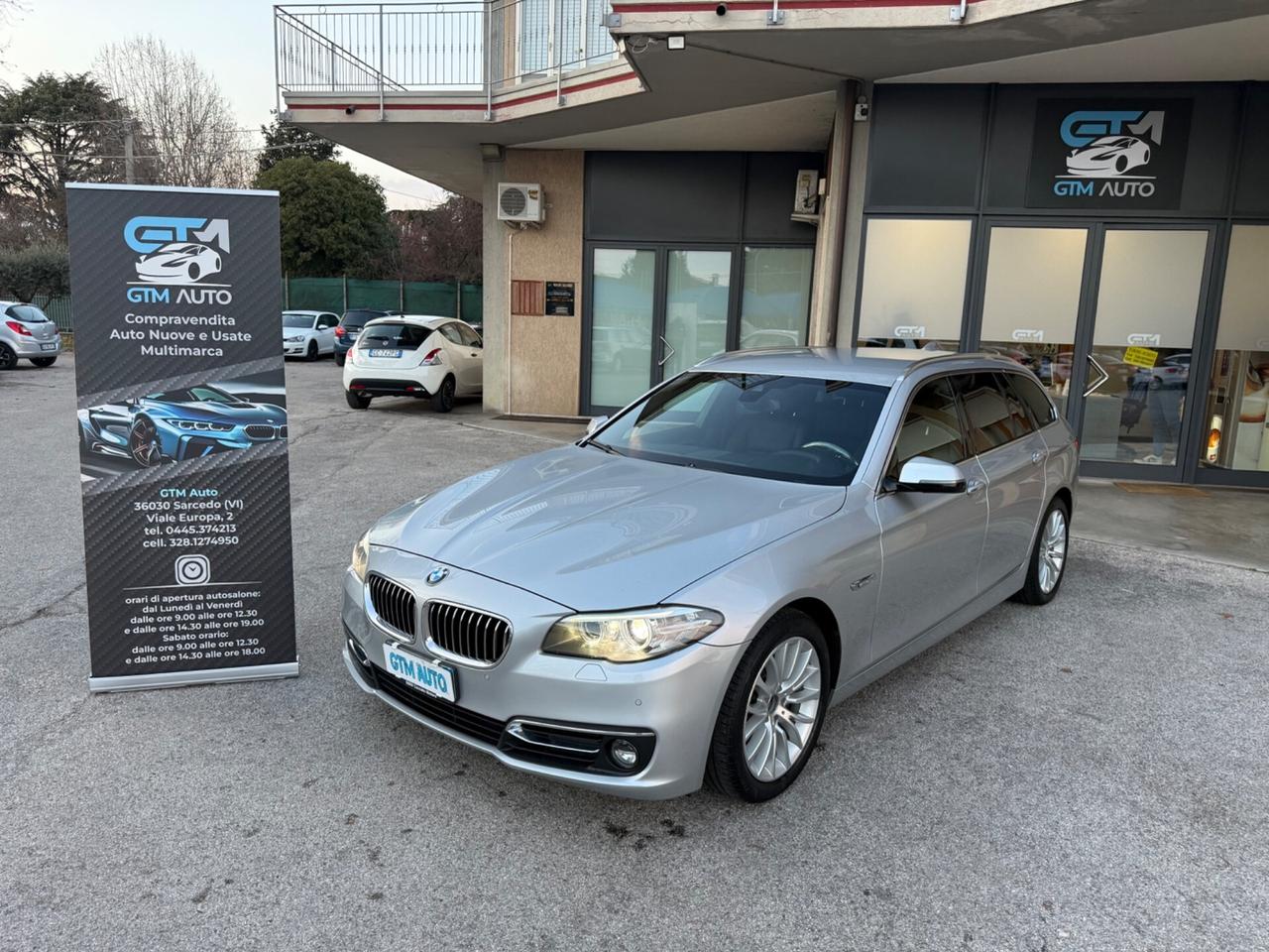Bmw 520 520d Touring LUXURY -2.0 Diesel 190 CV -Automatica