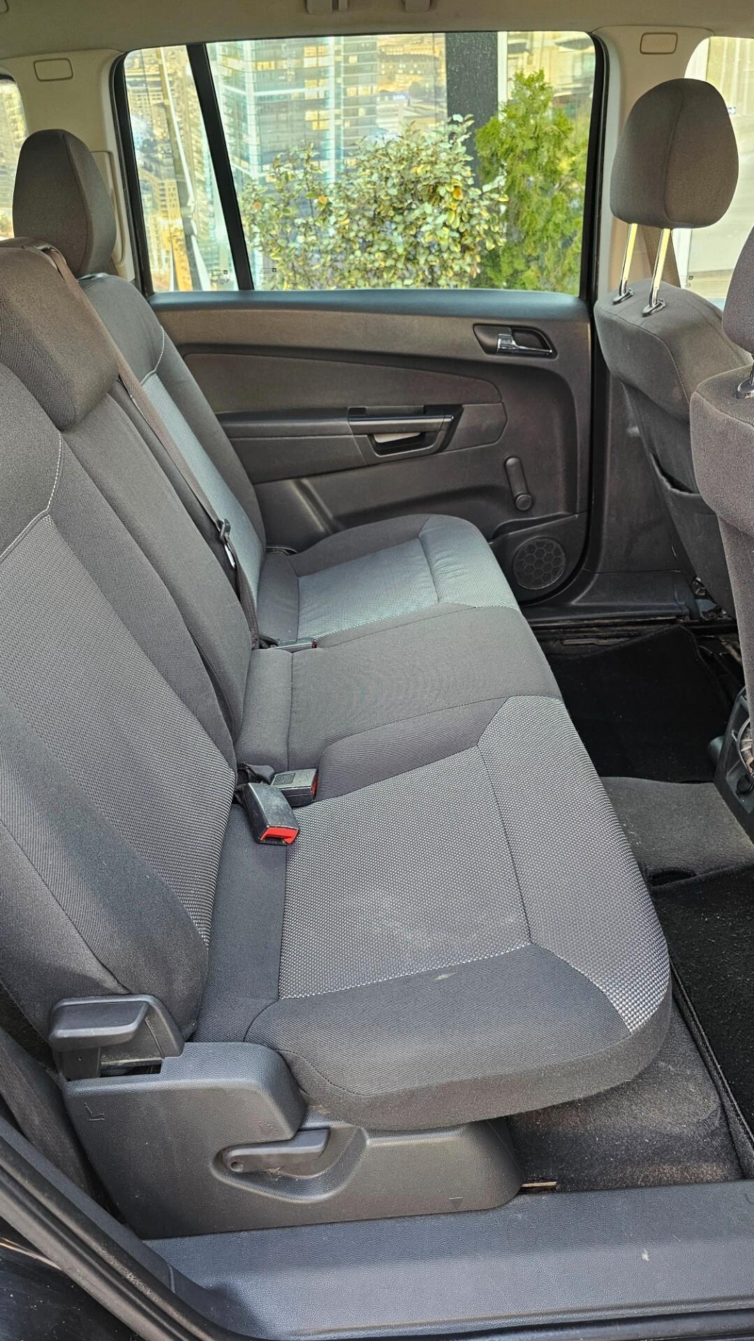 Opel Zafira 1.6 16V ecoM 150CV Turbo Cosmo (110 kw)