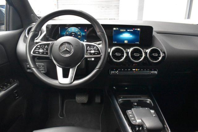 MERCEDES-BENZ GLA 200 d Automatic 4Matic Sport