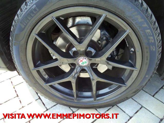 ALFA ROMEO Stelvio 2.0 Turbo 200 CV AT8 Q4 SUPER