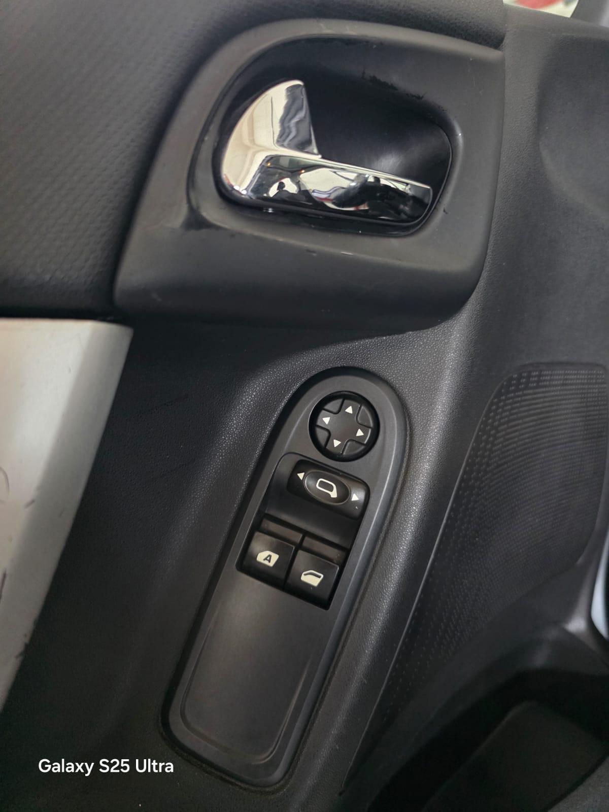 Citroen C3 1.4 HDi 70 Exclusive 2011