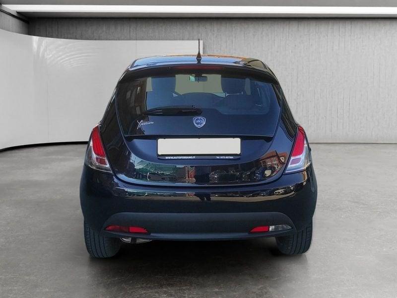 Lancia Ypsilon 1.2 8v Silver s&s 69cv