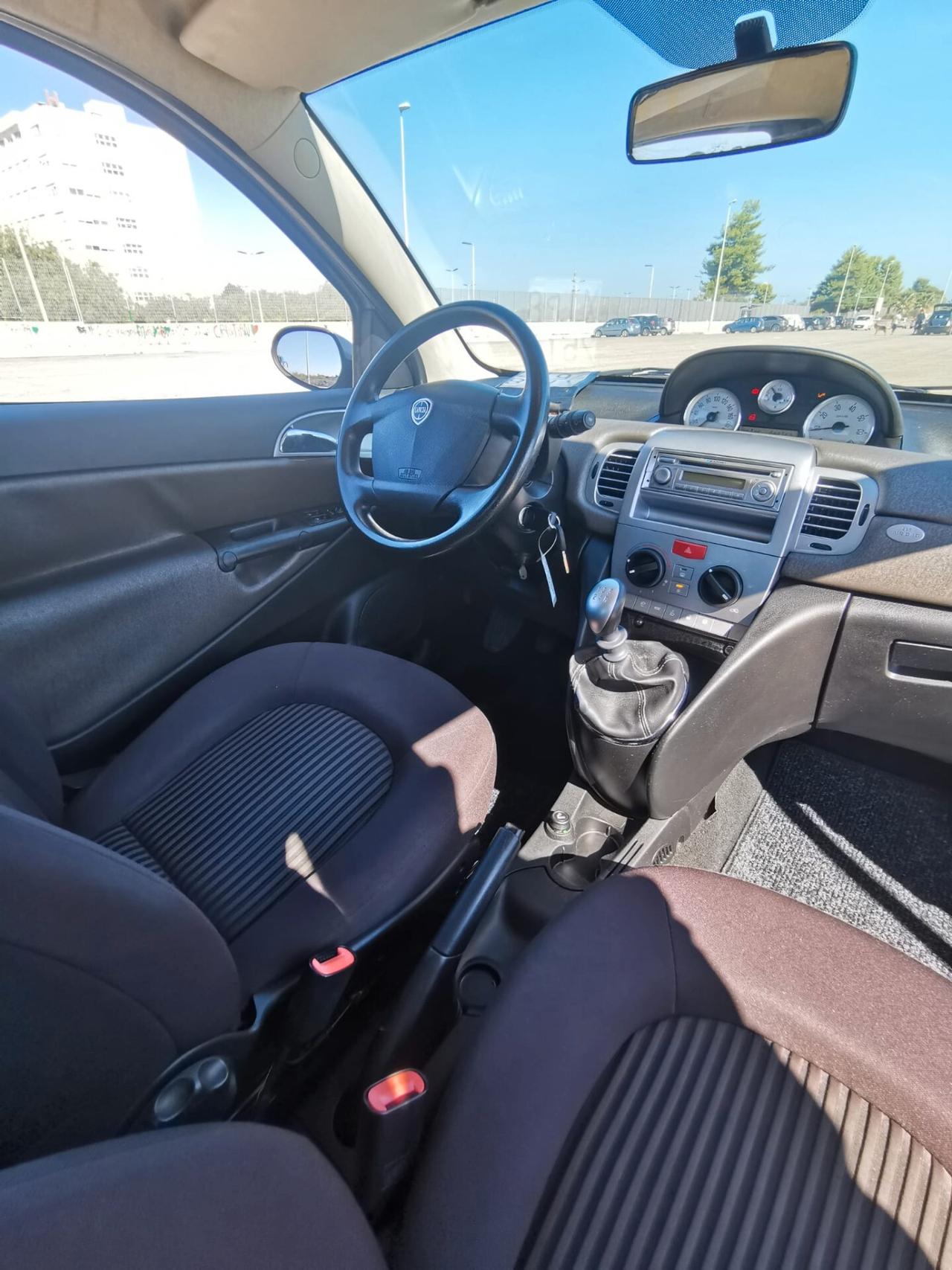 Lancia Ypsilon 1.2 Argento solo km.126000