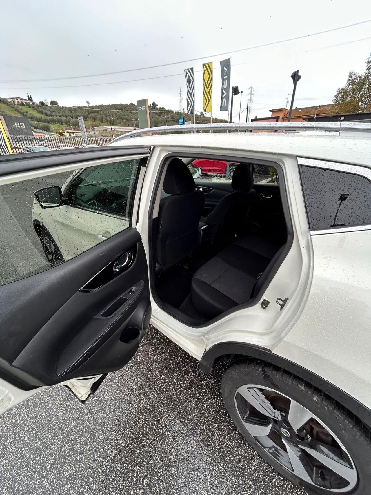 Nissan Qashqai 1.6 dCi X-Tronic 2WD Black Edition