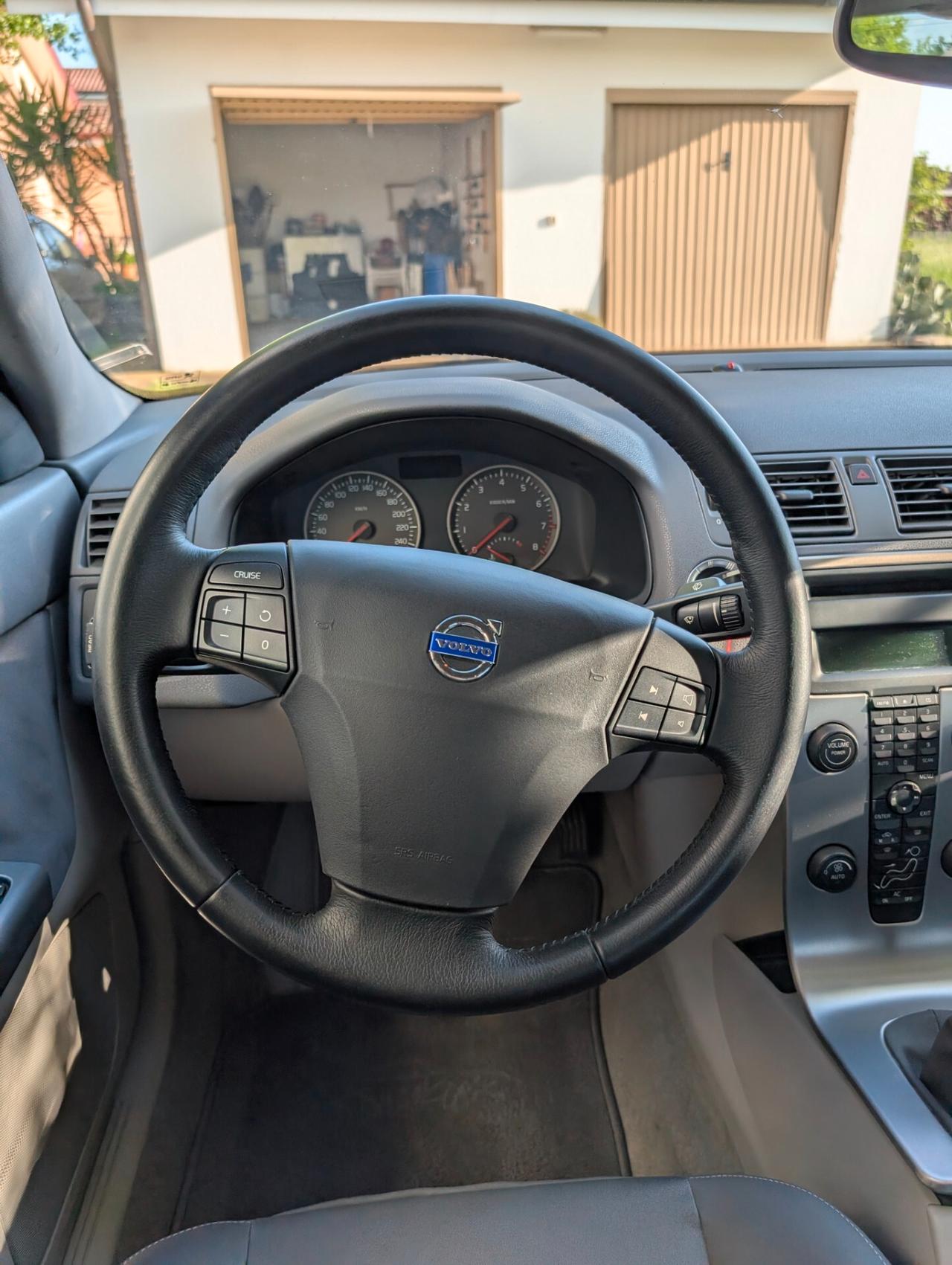 Volvo S40 1.8 16V cat Momentum