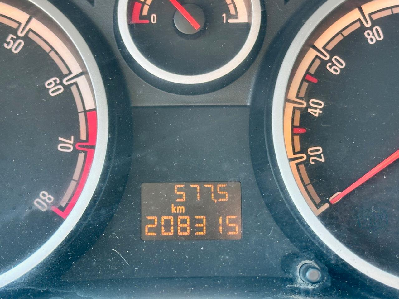 Opel Corsa 1.2 85CV 5 porte GPL