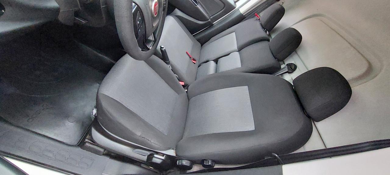 DOBLO" MAXI CARGO 3 POSTI 1,4 T-JET 120 CV METANO DI SERIE POCHI KM PARI AL NUOVO FULL FULL