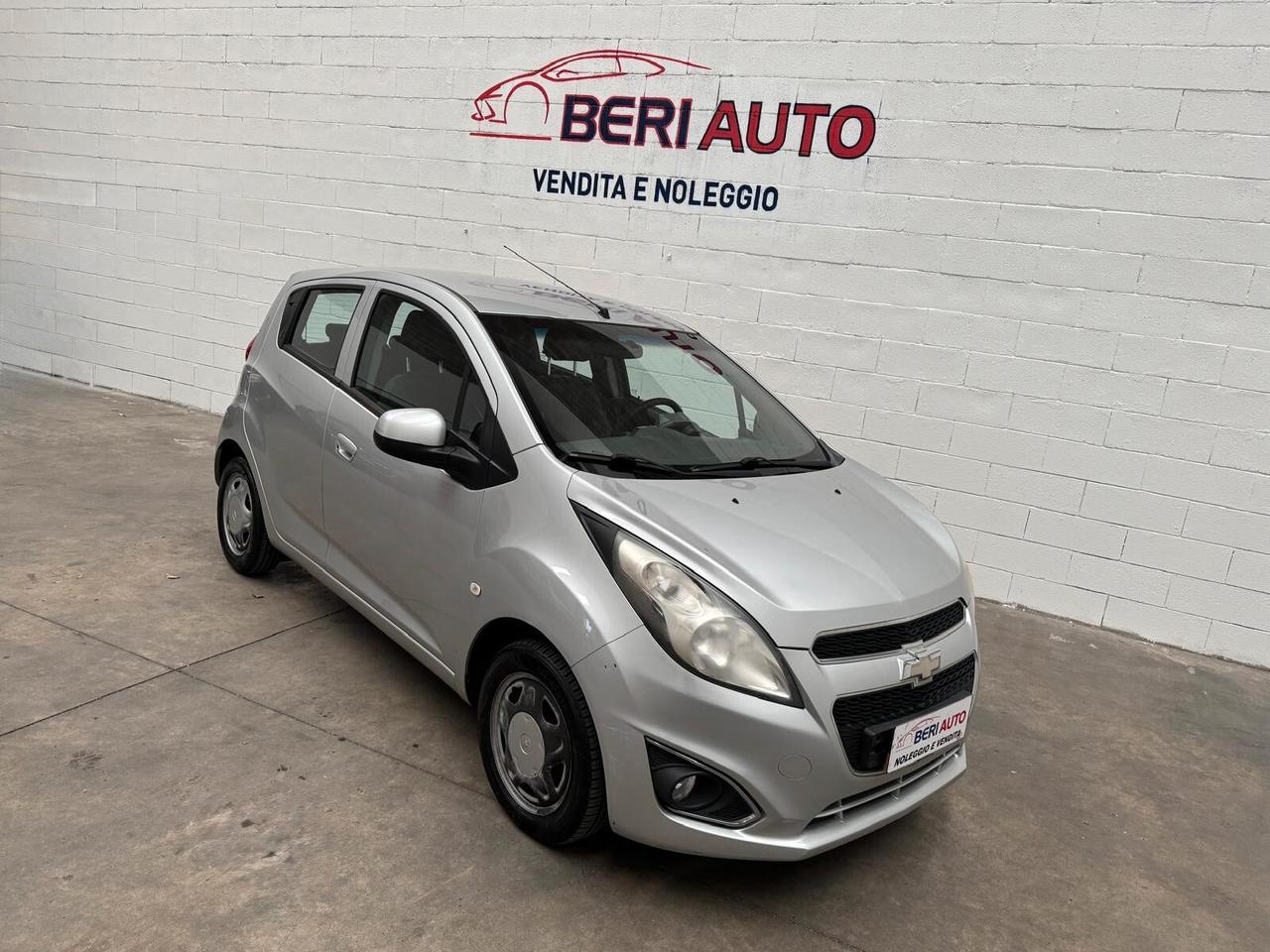 Chevrolet Spark adatta neopatentati