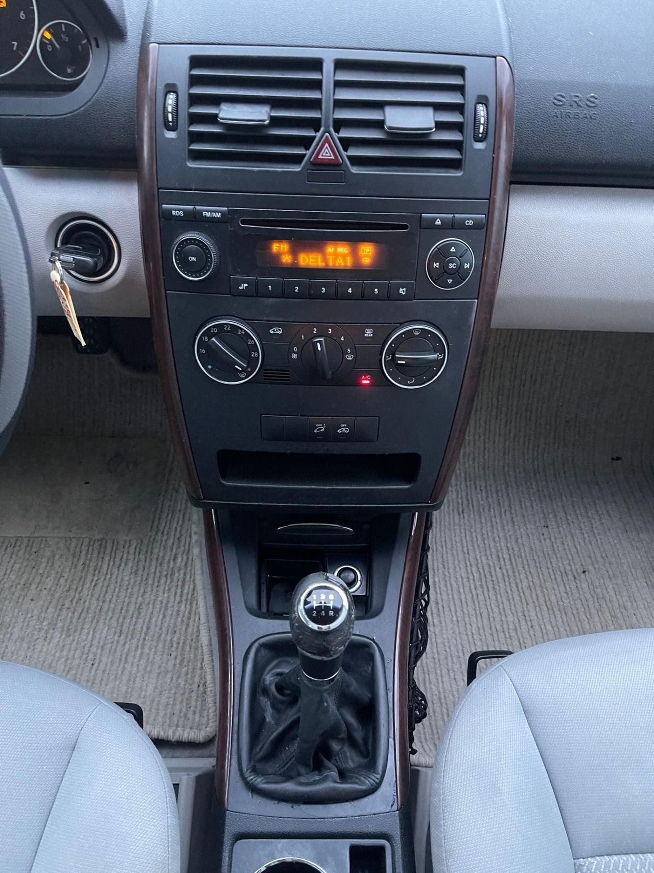 Mercedes A 150 -NEOPATENTATI