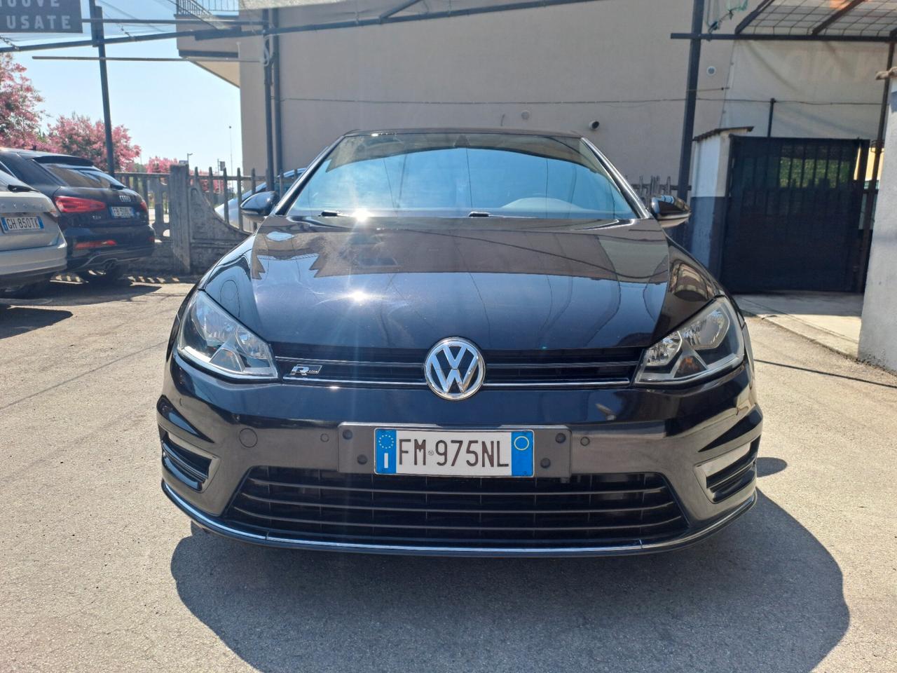 Volkswagen Golf 1.6 TDI 110CV R-Line - OK NEOPATENTATI