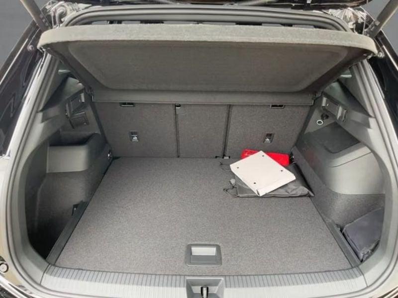 Volkswagen Tiguan Volkswagen Tiguan 1.5 eTSI R-Line Plus 150cv DSG MATRIX 19" CAMERA GARANZIA ESTESA GANCIO