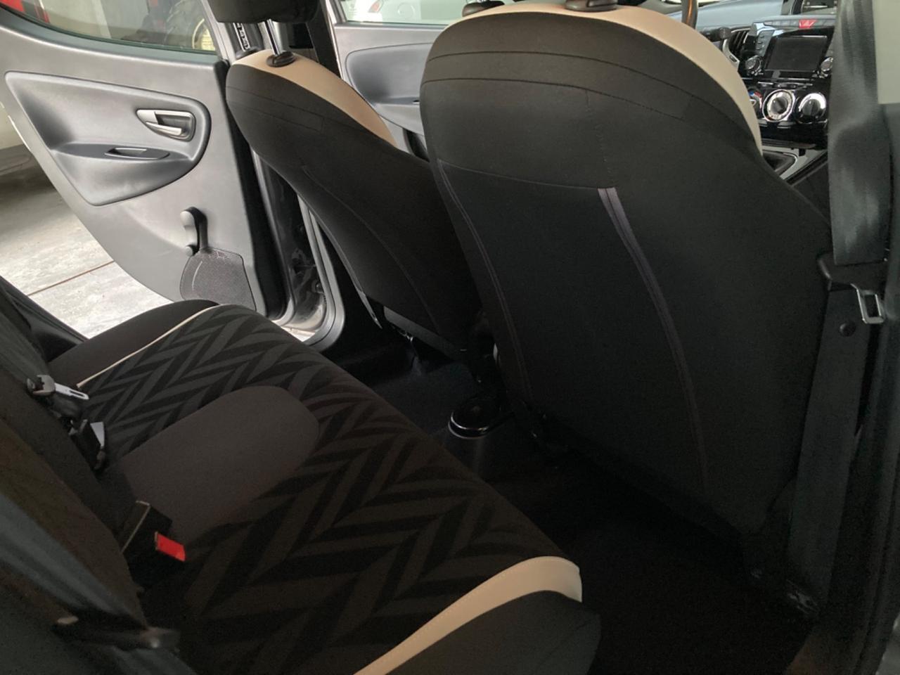 Lancia Ypsilon 1.2 69 CV 5 porte Gold per neopatentati