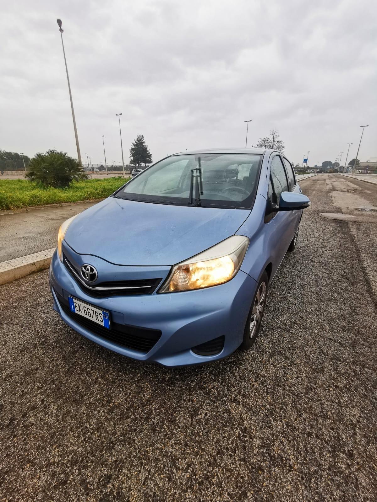 Toyota Yaris 1.0 5 porte Sol 11/2011