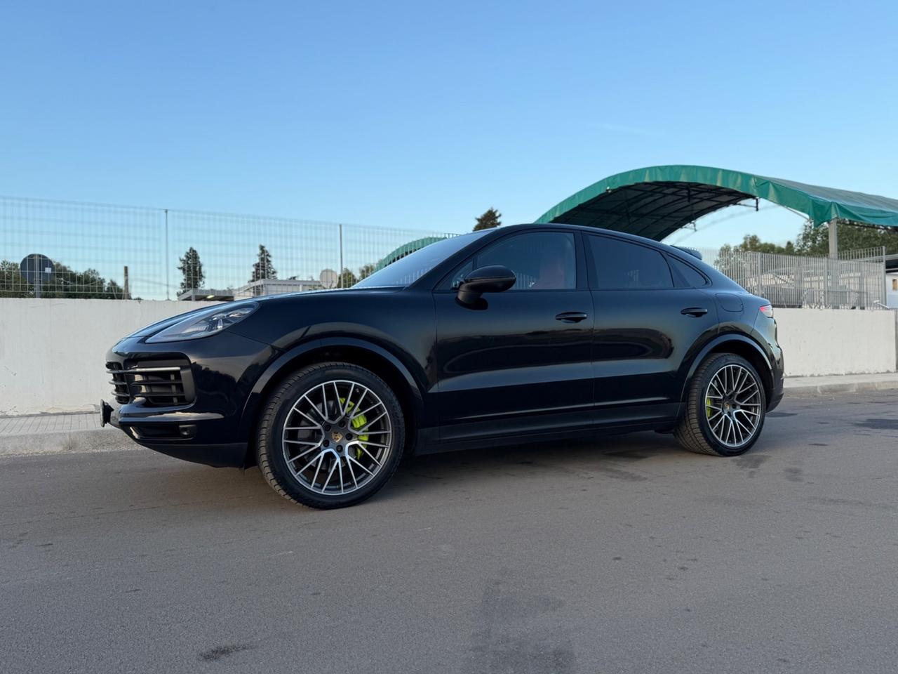 Porsche Cayenne Coupé 3.0 V6 E-Hybrid TETTO,INTERNI in PELLE CARTIER,TELECAMERA ,AAPLE CARPLAY,VIRTUAL COCKPIT