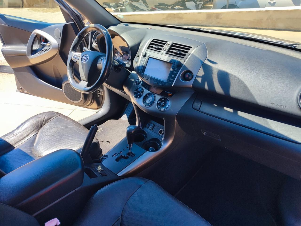 Toyota RAV 4 RAV4 2.2 D-4D 150 CV DPF Luxury