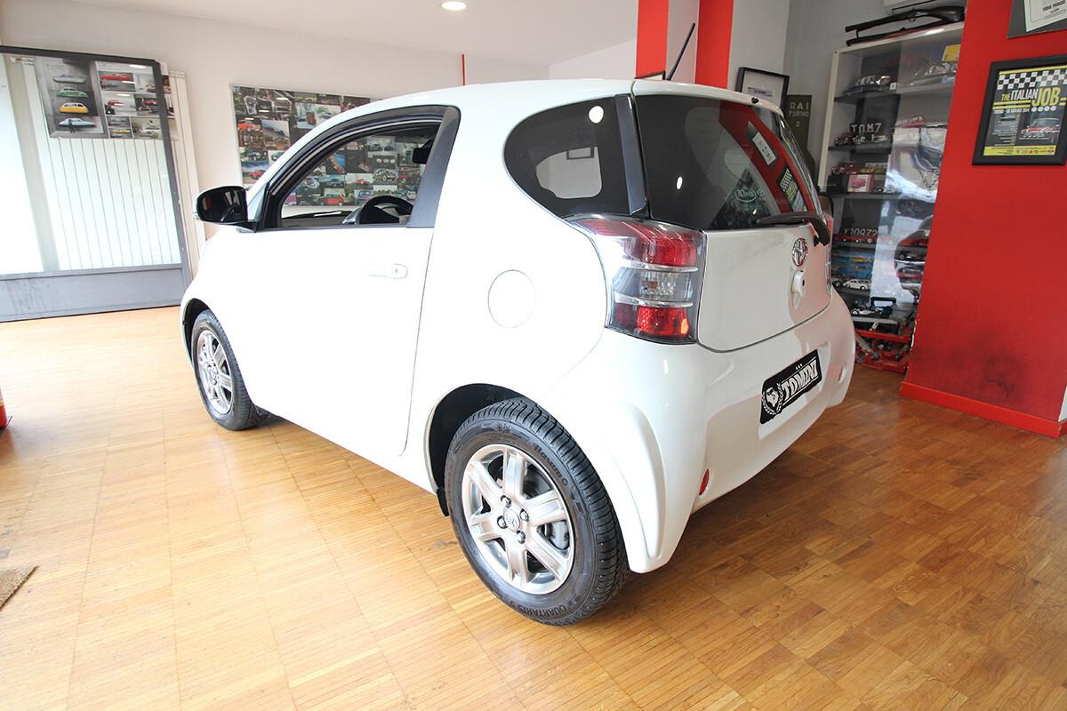 Toyota iQ Toyota iQ 1.0 cvt - 58000 KM