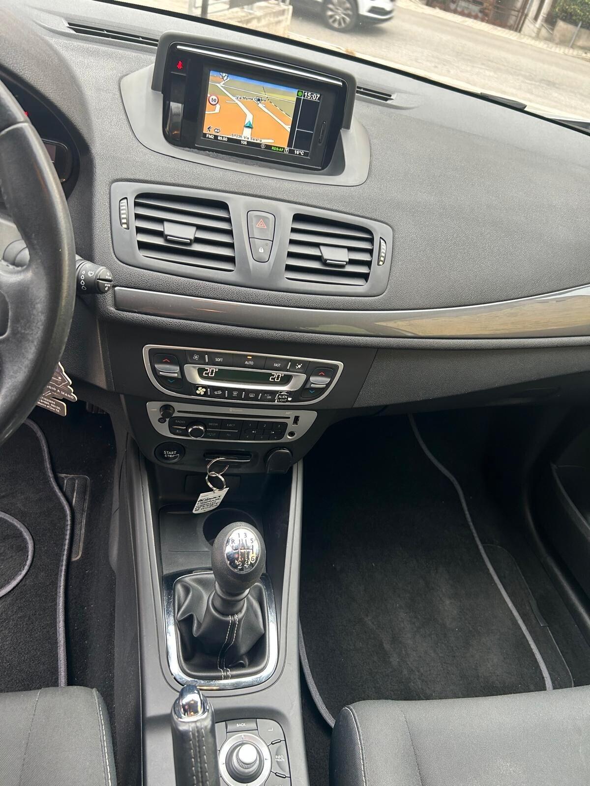 Renault Megane Mégane dCi 110CV EDC SporTour Limited