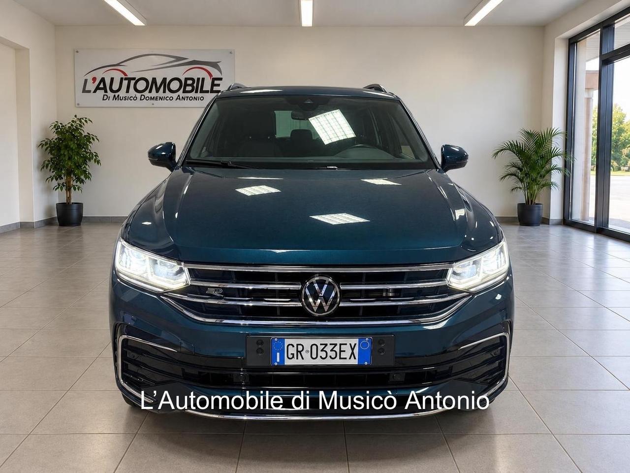 Volkswagen Tiguan 2.0 TDI 150 CV SCR DSG R-Line